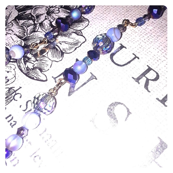 Blue Crystal Glass and Shell Necklace with Gold - Picture 2 of 6